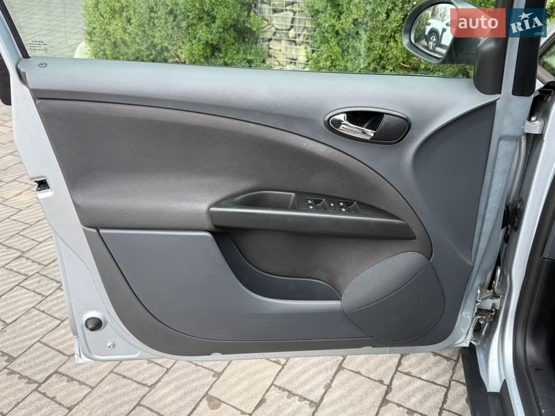 Хэтчбек SEAT Toledo 2008 в Стрые