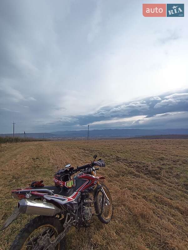 Мотоцикл Кросс Senke Desert 2022 в Надворной