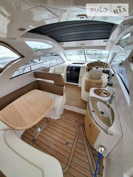 Моторная яхта Sessa Marine C32 2013 в Киеве фото 5 Моторная яхта Sessa Marine C32 2013 в Киеве