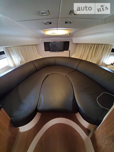 Моторная яхта Sessa Marine C32 2013 в Киеве фото 19 Моторная яхта Sessa Marine C32 2013 в Киеве