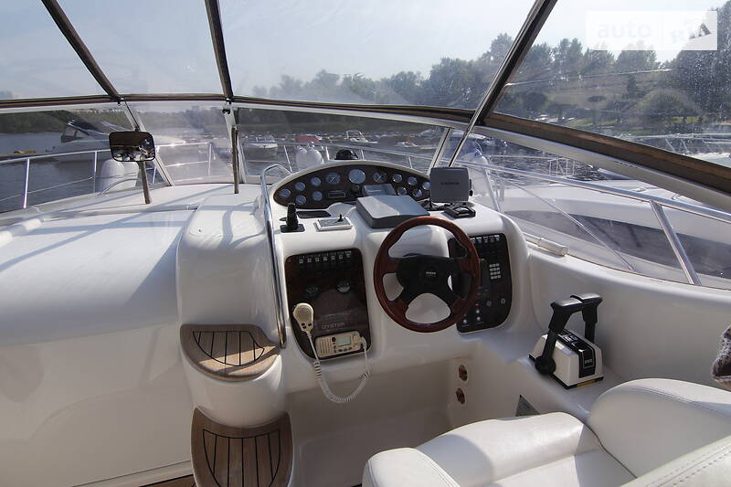 Моторна яхта Sessa Marine C32 2003 в Києві фото 16 Моторна яхта Sessa Marine C32 2003 в Києві