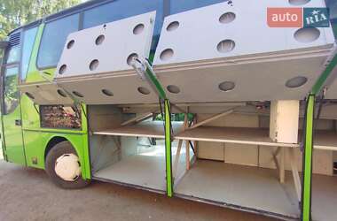 Туристический / Междугородний автобус Setra S 215 2002 в 
