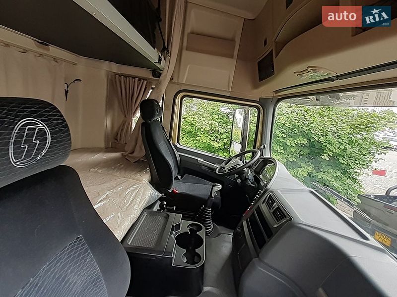 Тягач Shacman SX 2023 в Кременчуге