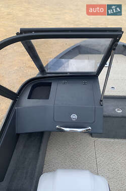 Катер Silver Bullet SB 2024 в 