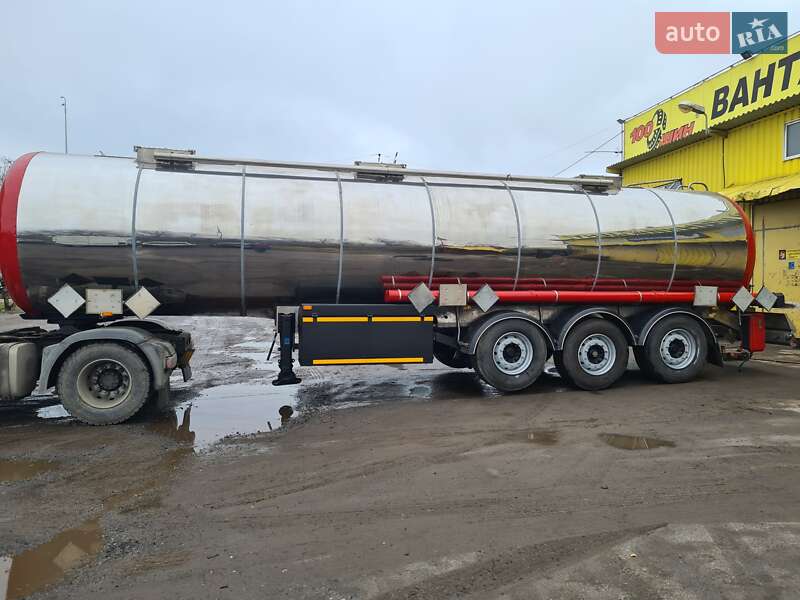 Цистерна напівпричіп Simatra NC-02 2005 в 