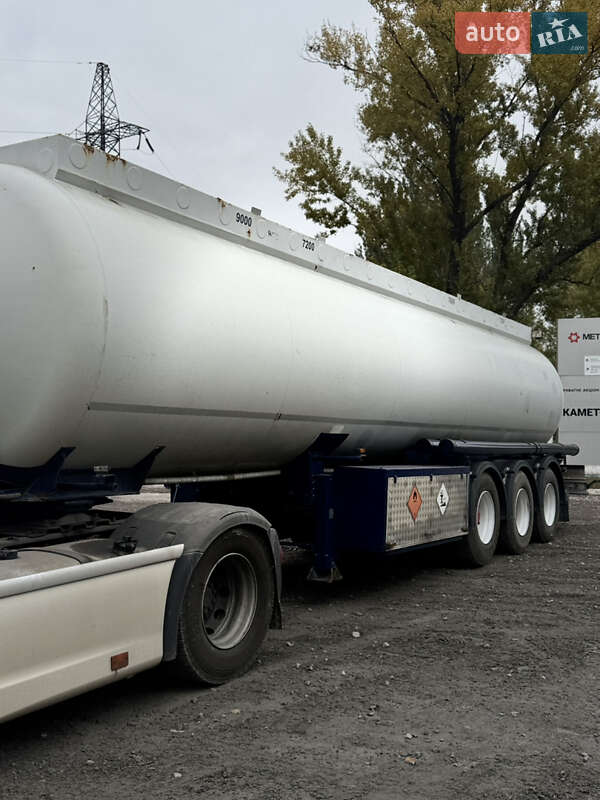 Цистерна полуприцеп Simatra NC-02 2001 в Каменском