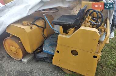Утилитарные снегоходы SKM SK220-B10 1998 в 