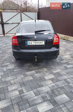 Ліфтбек Skoda 110 2005 в 