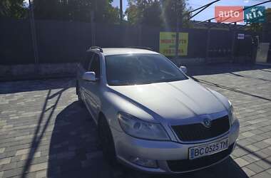 Універсал Skoda 110 2010 в Новояворівську