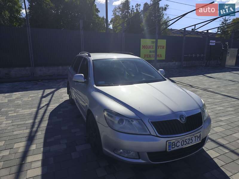 Універсал Skoda 110 2010 в Новояворівську