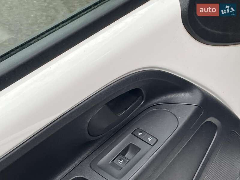 Хэтчбек Skoda Citigo 2013 в Киеве