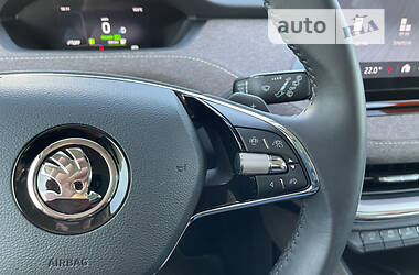 Позашляховик / Кросовер Skoda Enyaq iV 2021 в 
