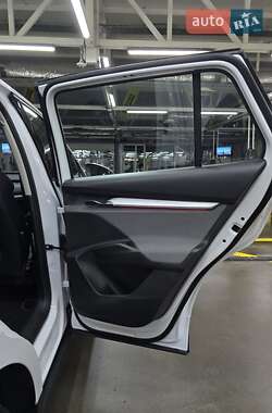 Позашляховик / Кросовер Skoda Enyaq iV 2021 в 