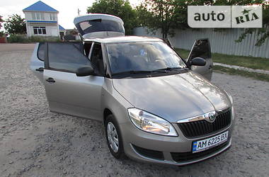 Хэтчбек Skoda Fabia 2012 в Бердичеве