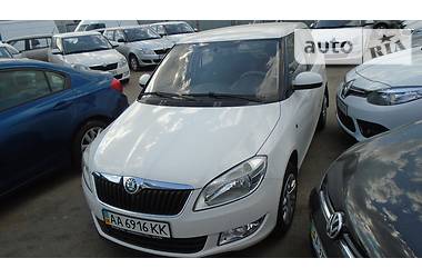 Хэтчбек Skoda Fabia 2012 в 