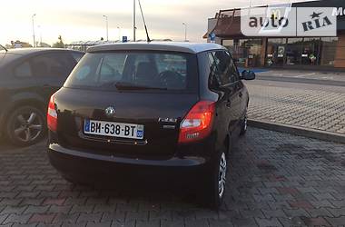 Хэтчбек Skoda Fabia 2011 в Львове