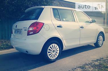 Хэтчбек Skoda Fabia 2011 в Киеве