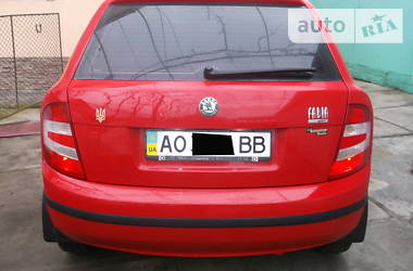 Хэтчбек Skoda Fabia 2006 в Хусте