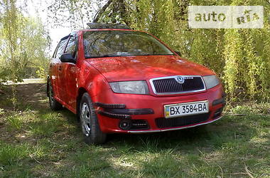 Хетчбек Skoda Fabia 2004 в 