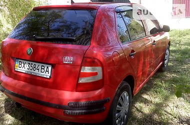 Хетчбек Skoda Fabia 2004 в 
