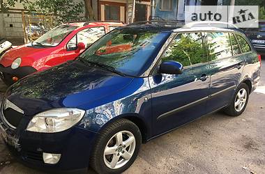 Универсал Skoda Fabia 2009 в Херсоне