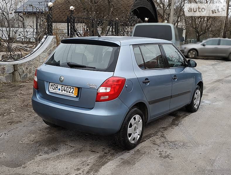 Хетчбек Skoda Fabia 2008 в Нових Санжарах