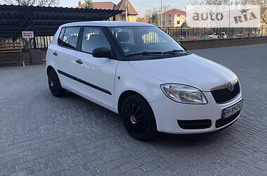 Хетчбек Skoda Fabia 2009 в 