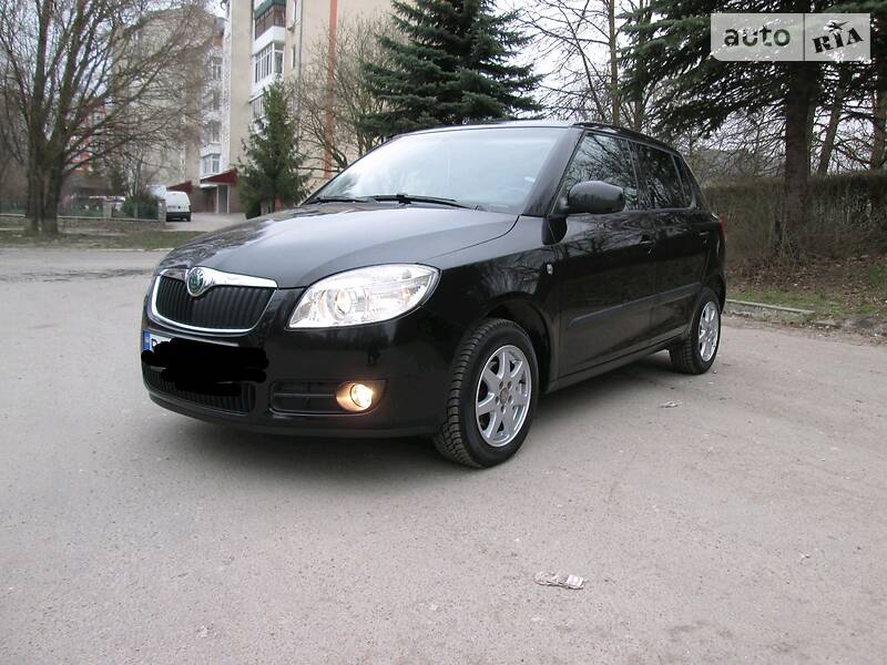 Хетчбек Skoda Fabia 2009 в 