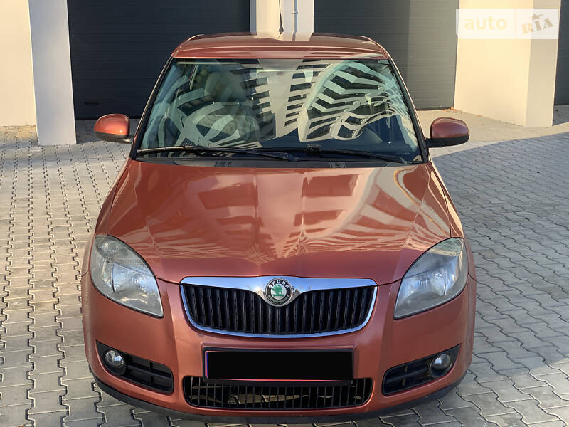 Хетчбек Skoda Fabia 2008 в Луцьку