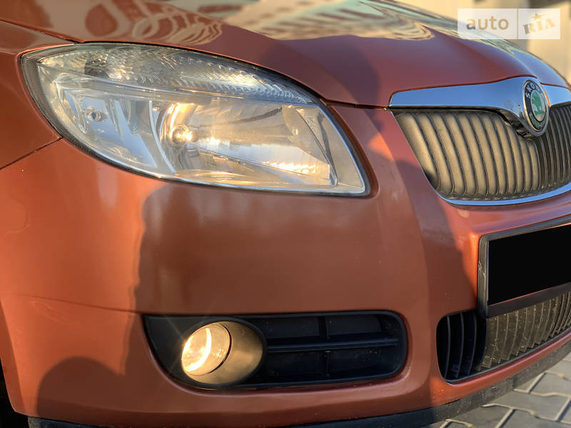 Хетчбек Skoda Fabia 2008 в Луцьку