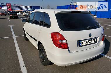 Универсал Skoda Fabia 2010 в Киеве