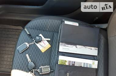 Седан Skoda Fabia 2011 в 