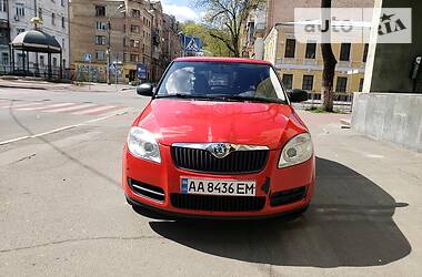 Хэтчбек Skoda Fabia 2009 в Киеве