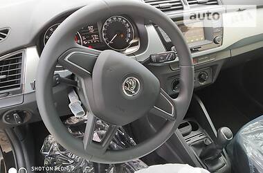 Хетчбек Skoda Fabia 2016 в 