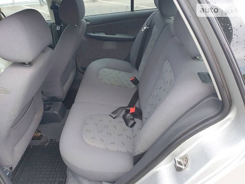 Універсал Skoda Fabia 2001 в Києві