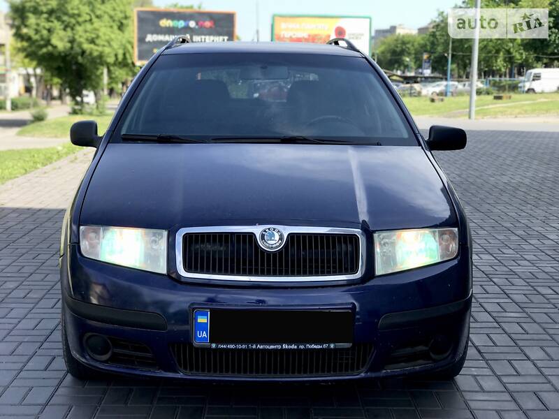Універсал Skoda Fabia 2002 в Дніпрі