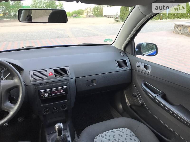 Хетчбек Skoda Fabia 2006 в Старокостянтинові