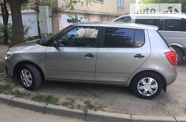 Хетчбек Skoda Fabia 2009 в 