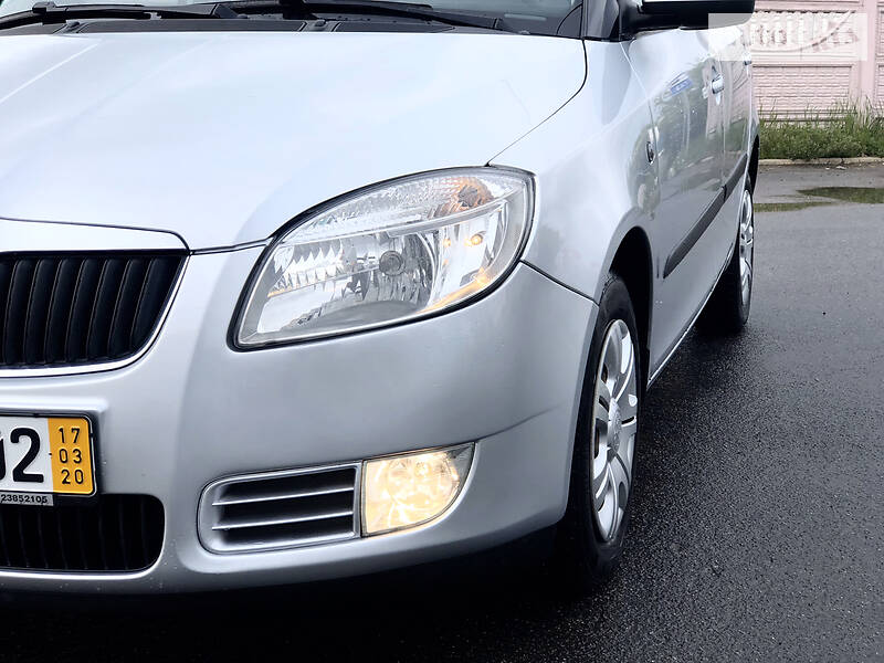 Хетчбек Skoda Fabia 2008 в Старокостянтинові