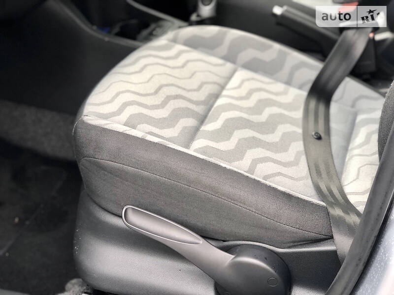 Хетчбек Skoda Fabia 2008 в Старокостянтинові