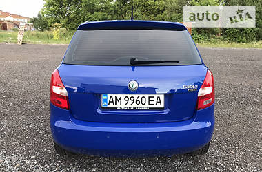 Хетчбек Skoda Fabia 2009 в 