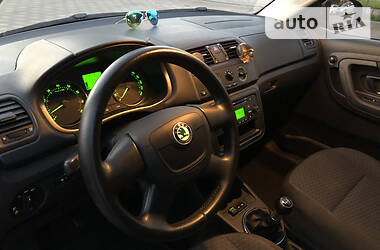 Хетчбек Skoda Fabia 2011 в 