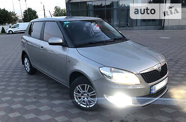 Хетчбек Skoda Fabia 2011 в 