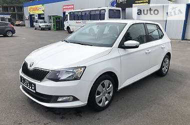 Хетчбек Skoda Fabia 2017 в 