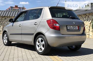 Хетчбек Skoda Fabia 2008 в 