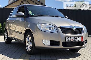 Хетчбек Skoda Fabia 2008 в 
