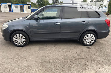 Універсал Skoda Fabia 2009 в Яворові