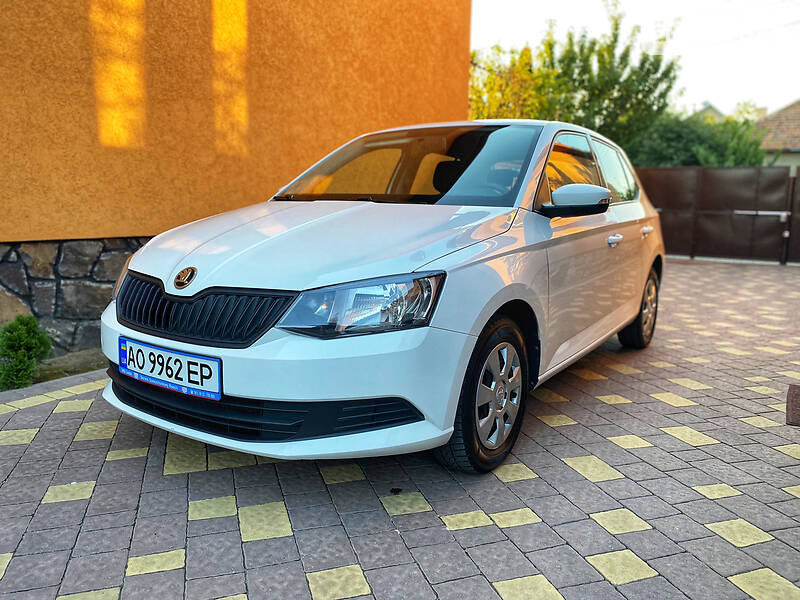 Хетчбек Skoda Fabia 2017 в 