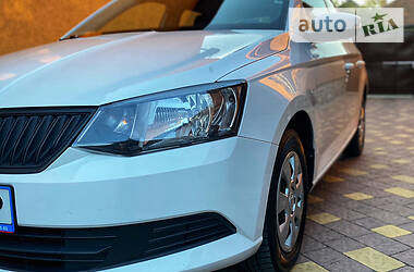 Хетчбек Skoda Fabia 2017 в 
