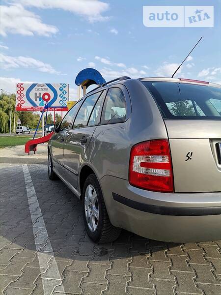 Универсал Skoda Fabia 2006 в Дубно
